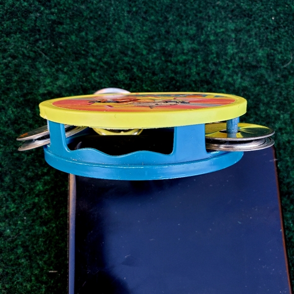 Tom & Jerry Mini Tambourine 1990 Turner Entertainment 4in Instrument - Picture 8 of 9